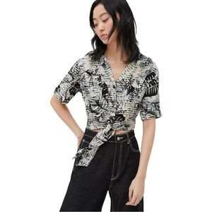 URBAN OUTFITTERS Fawn Printed Tie Front Crop Top in Black Motif